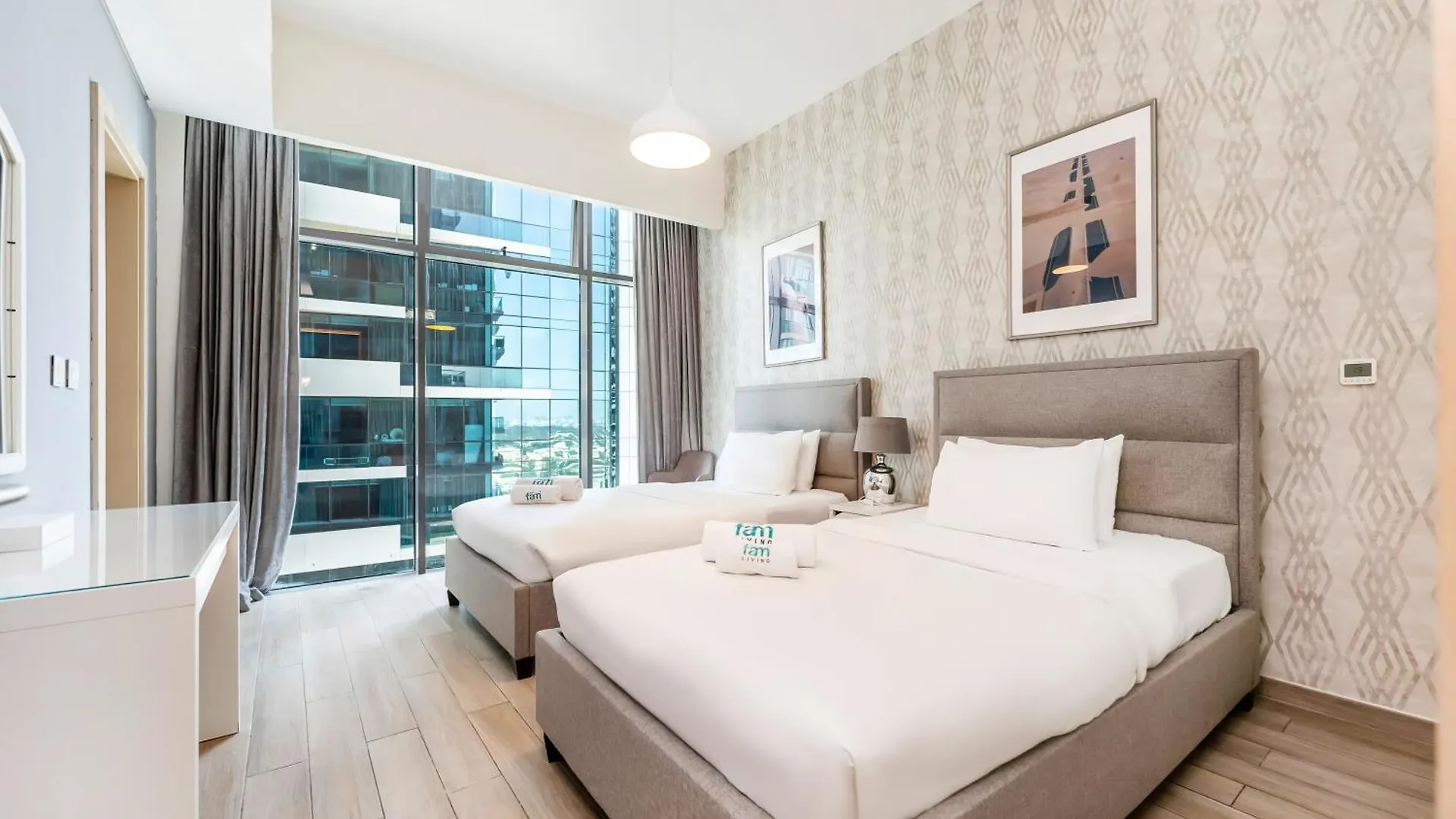Apartment Fam Living - Mada Residences Downtown Dubai