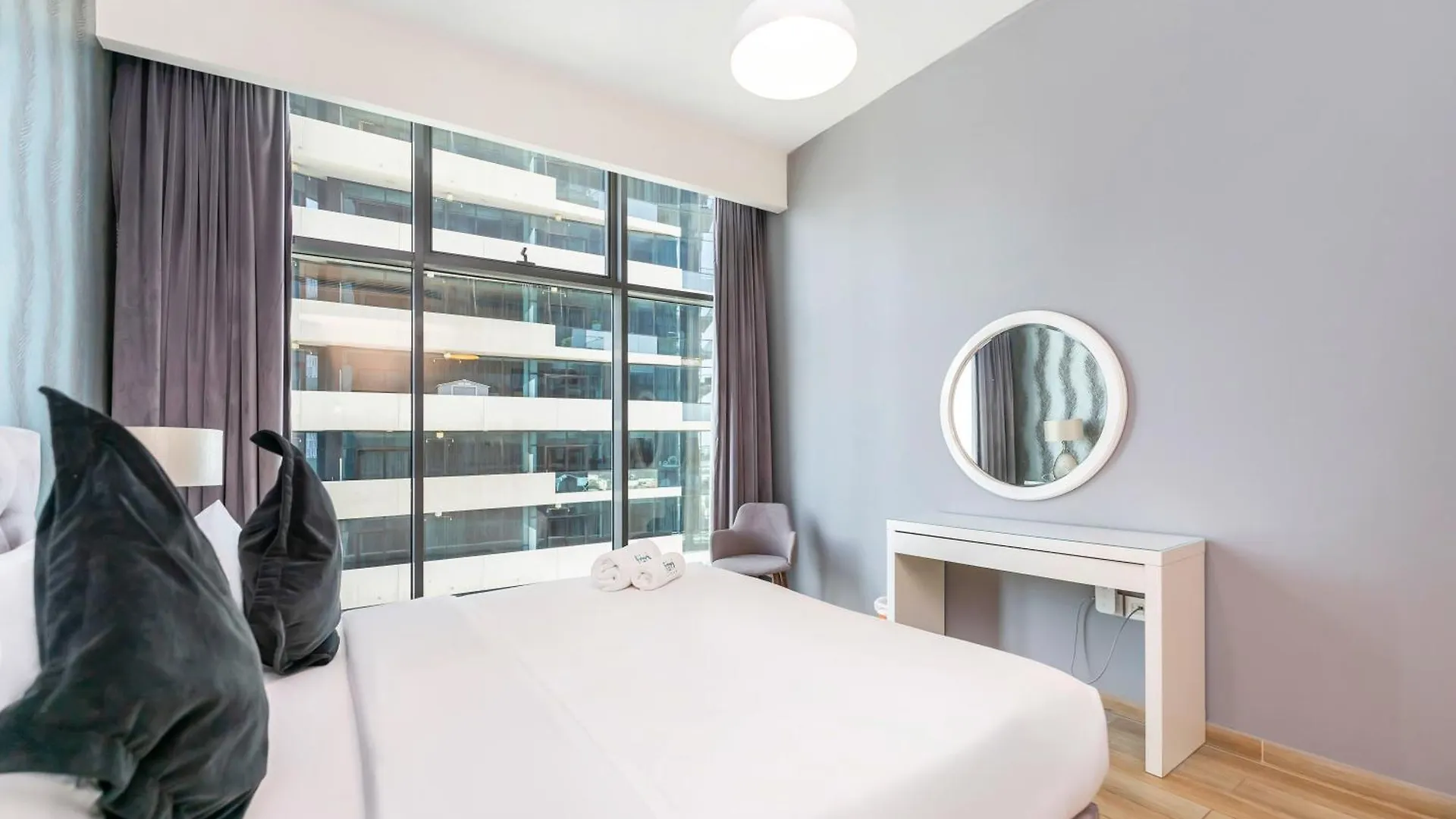 Fam Living - Mada Residences Downtown Dubai Apartment